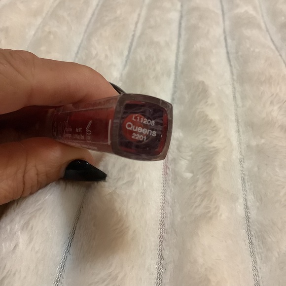 NEW! Bundle of 4 lippies 💄 - Picture 4 of 6